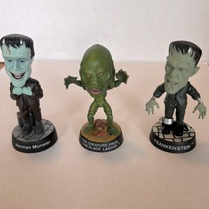 1999 Side Show Toys.  Little Big Heads